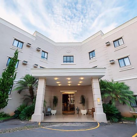Class Hotel Varginha Варжиня Екстериор снимка