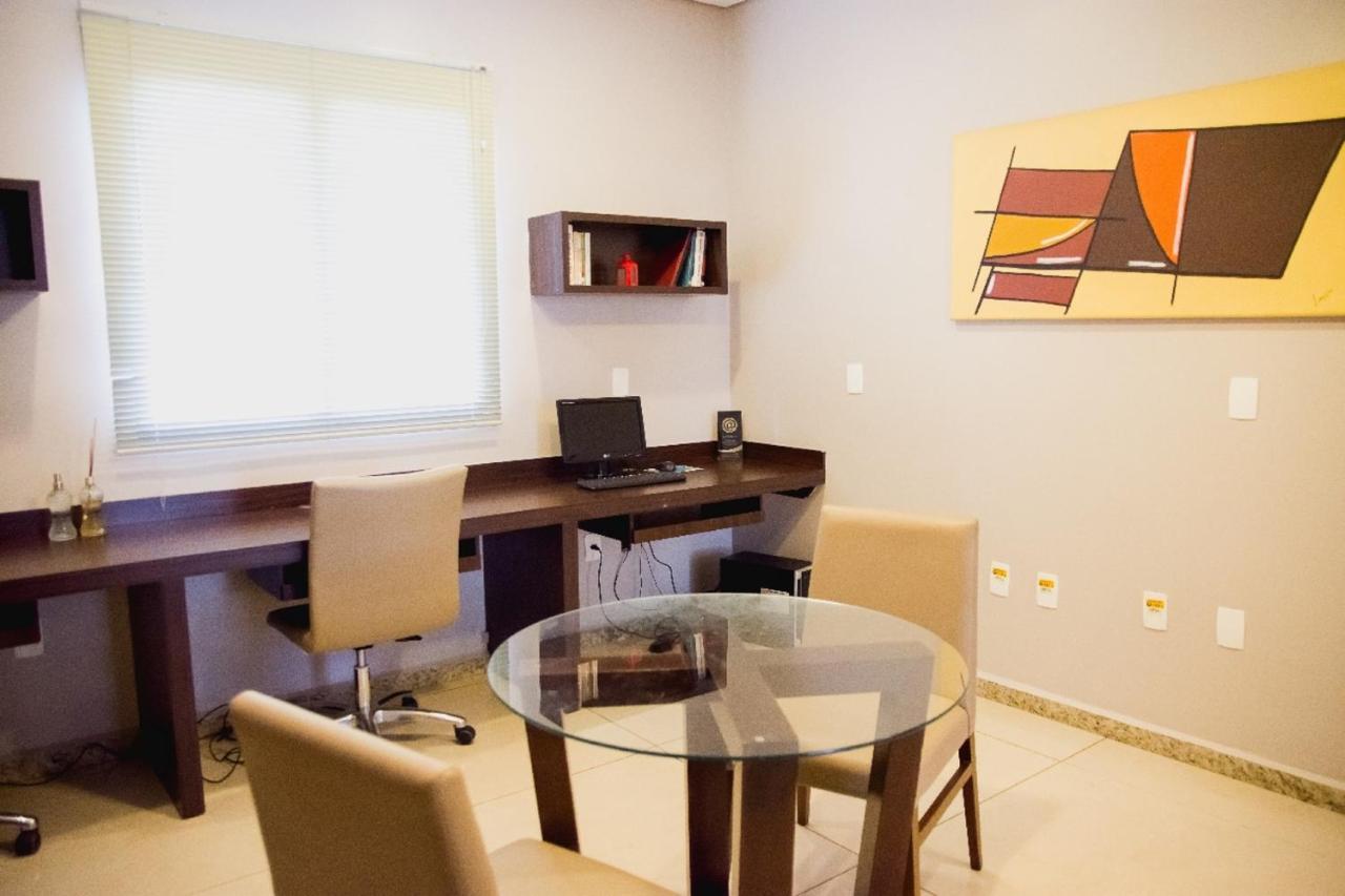 Class Hotel Varginha Варжиня Екстериор снимка
