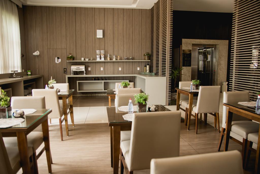 Class Hotel Varginha Варжиня Екстериор снимка