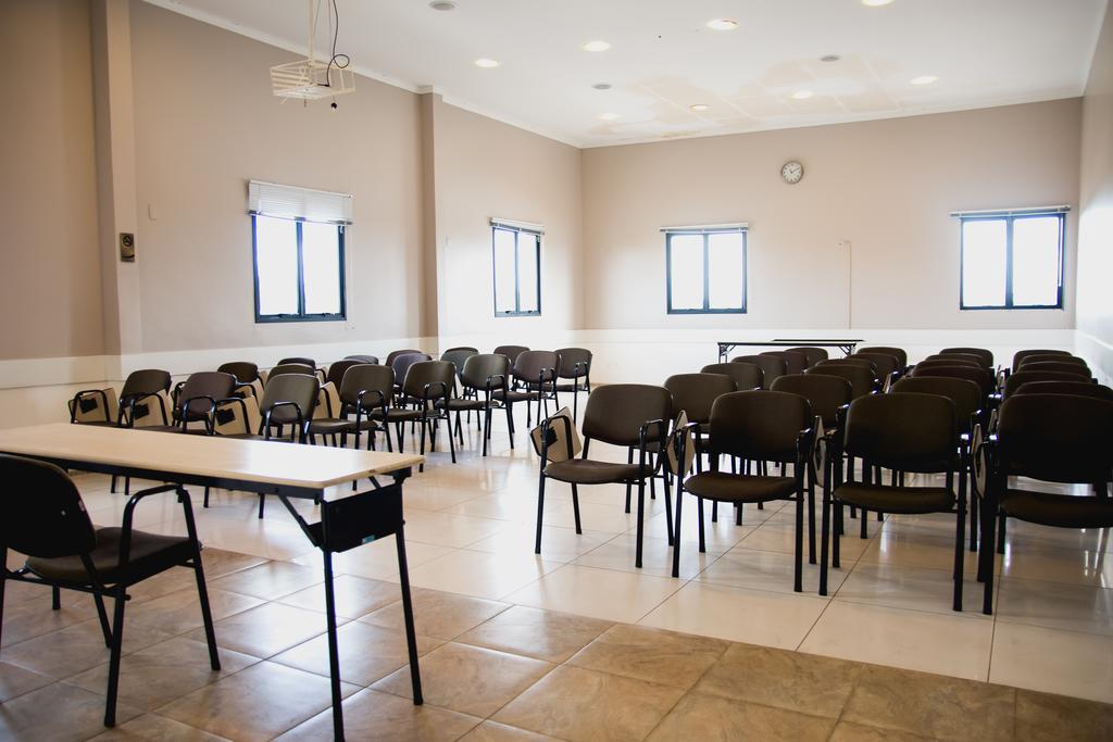 Class Hotel Varginha Варжиня Екстериор снимка