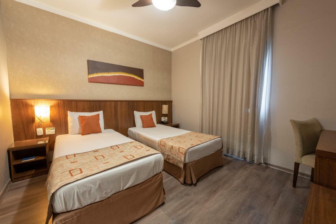 Class Hotel Varginha Варжиня Екстериор снимка